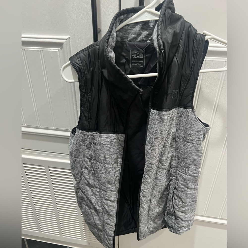 North face vest